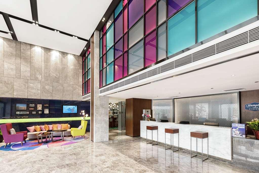 Отель Hampton By Hilton Binzhou Интерьер фото
